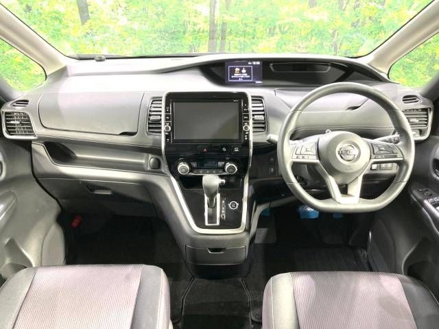 Nissan SERENA 2017-09 13058-1