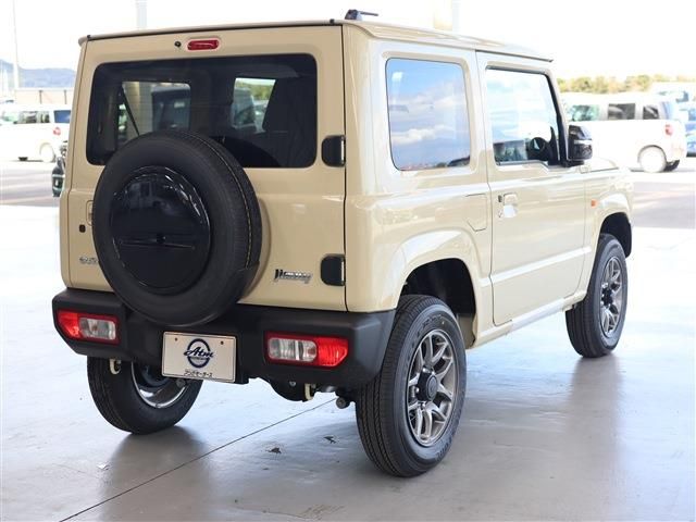 Suzuki JIMNY 2023-10 195810-3