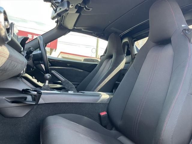 Mazda ROADSTER 2017-06 23810-18