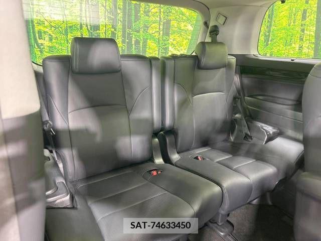 Toyota ALPHARD 2018-08 333238-9