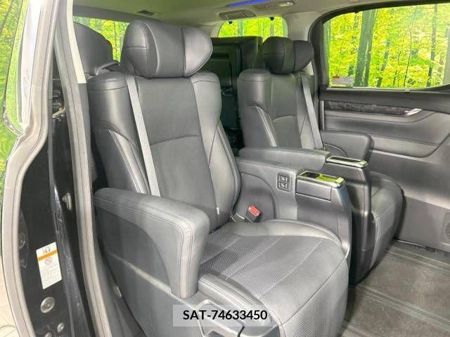 Toyota ALPHARD 2018-08 333238-8