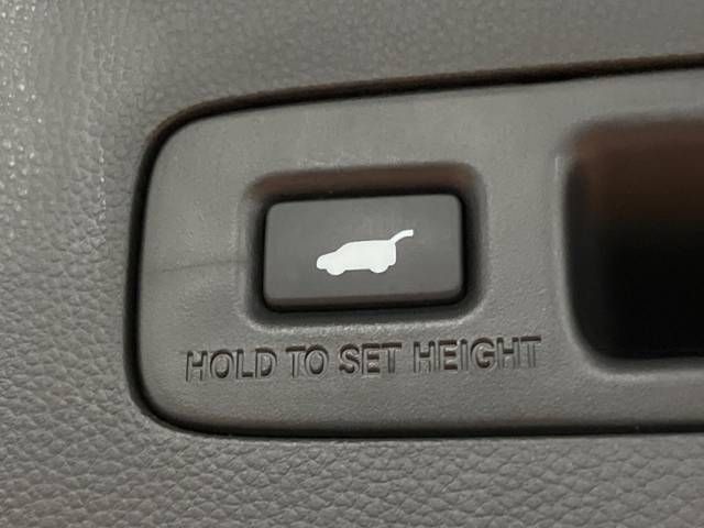 Honda VEZEL 2022-01 11241-7