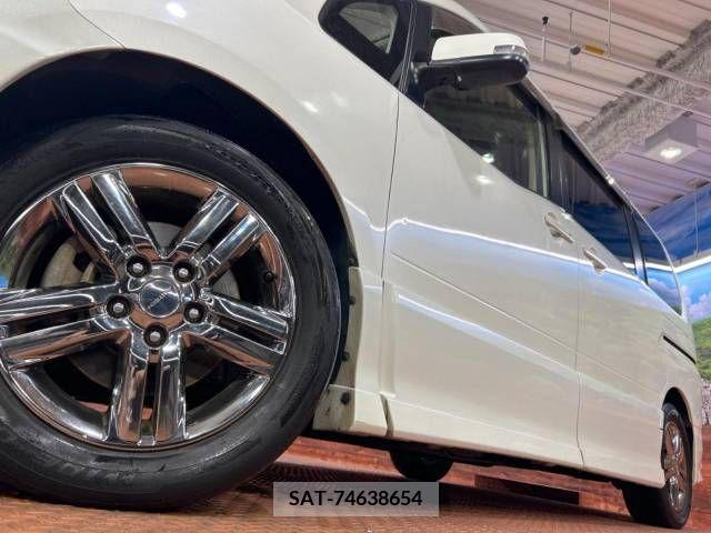 Nissan SERENA 2009-12 367692-14