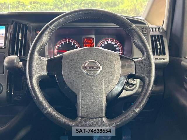 Nissan SERENA 2009-12 367692-12