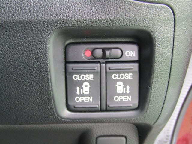 Honda N BOX CUSTOM 2015-03 186140-11