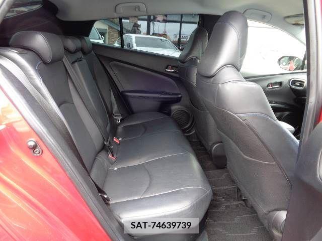 Toyota PRIUS 2017-06 329954-10