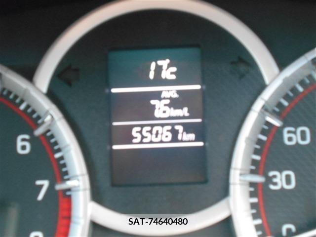 Suzuki SWIFT 2013-10 233861-12