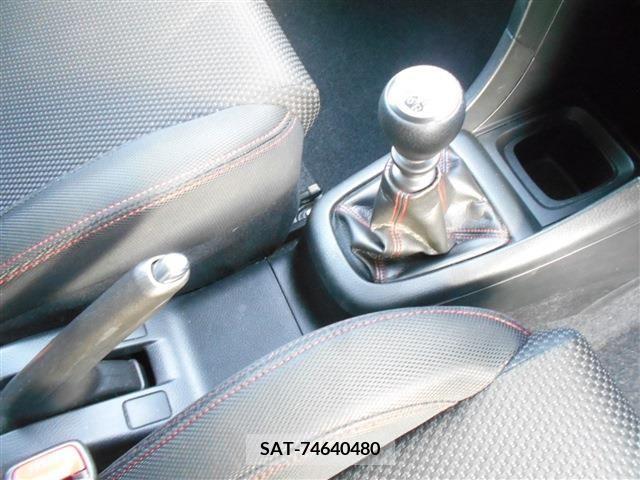 Suzuki SWIFT 2013-10 233861-13