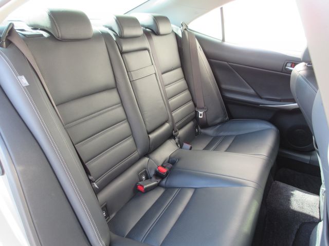 Lexus IS 2014-07 457-25