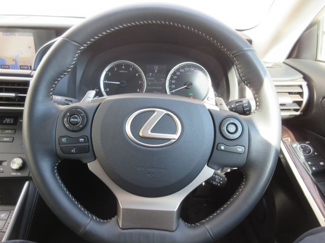 Lexus IS 2014-07 457-27