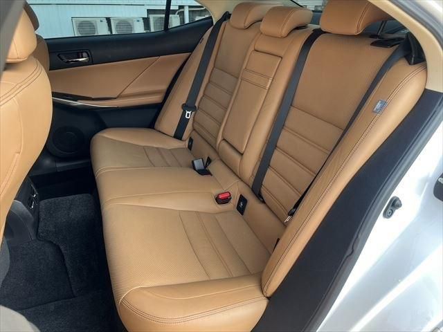 Lexus IS 2013-08 14650-22