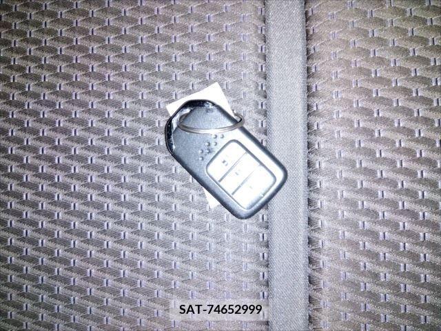 Honda e 2016-04 204575-19