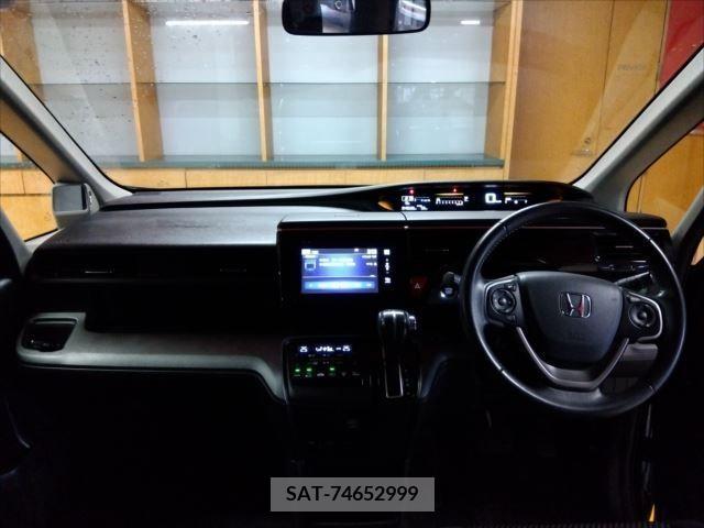 Honda e 2016-04 204575-1