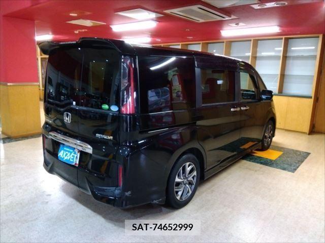 Honda e 2016-04 204575-2