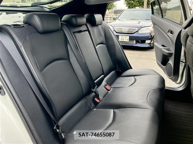 Toyota PRIUS 2016-06 330578-15