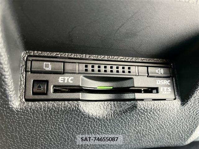 Toyota PRIUS 2016-06 330578-25
