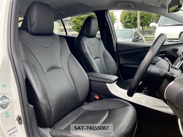 Toyota PRIUS 2016-06 330578-13