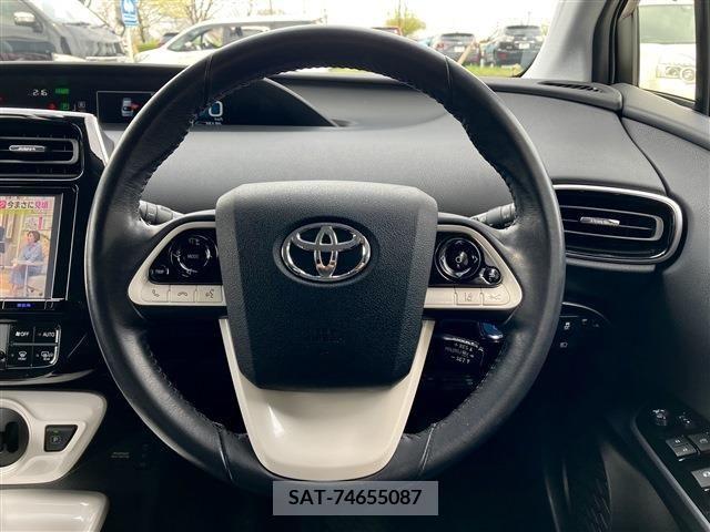 Toyota PRIUS 2016-06 330578-20