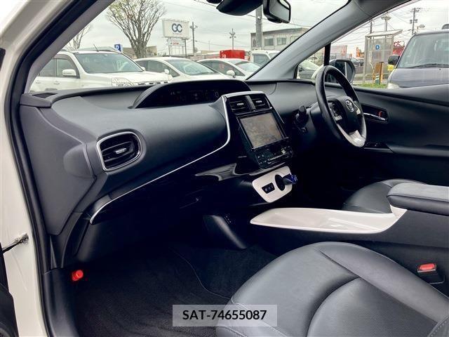 Toyota PRIUS 2016-06 330578-16