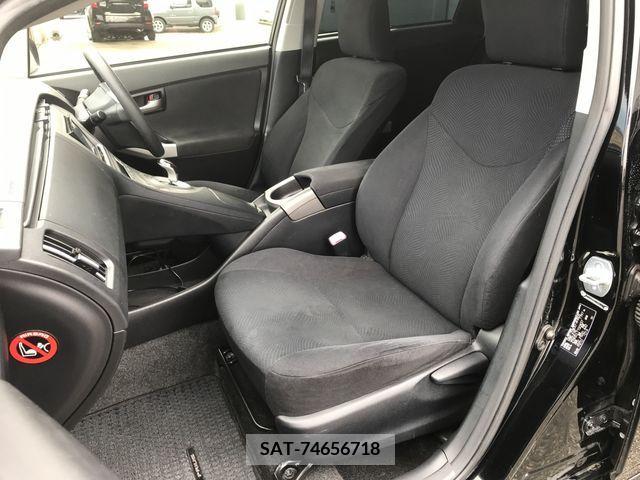 Toyota PRIUS 2013-08 282183-12