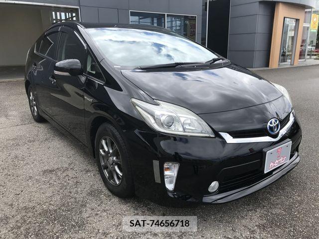 Toyota PRIUS 2013-08 282183-4