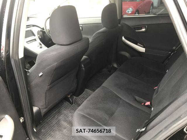 Toyota PRIUS 2013-08 282183-15