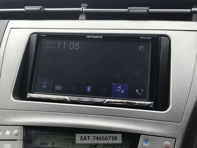 Toyota PRIUS 2013-08 282183-21