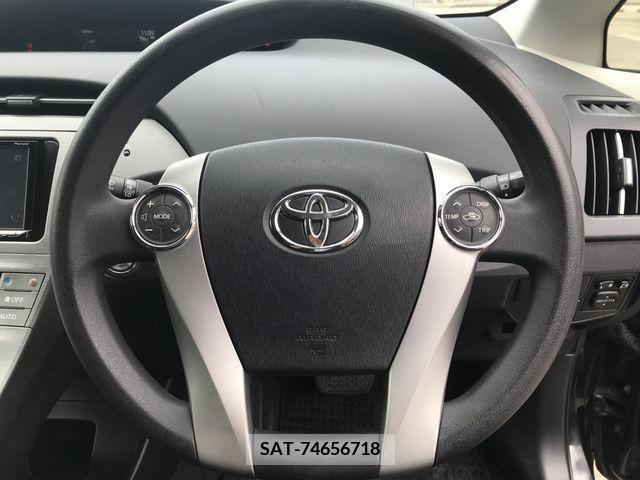 Toyota PRIUS 2013-08 282183-25