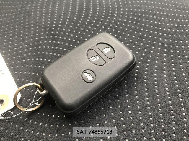 Toyota PRIUS 2013-08 282183-26