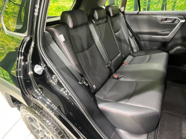 Toyota RAV4 2021-07 10245-9