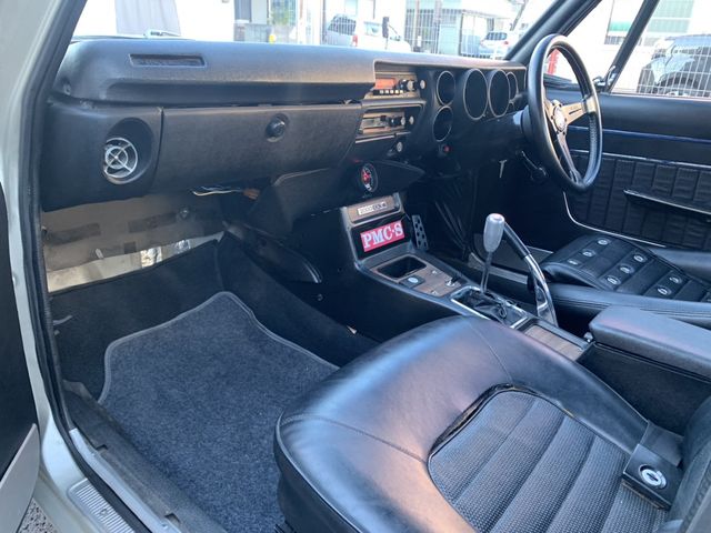 Nissan SKYLINE 1971-05 189803-24