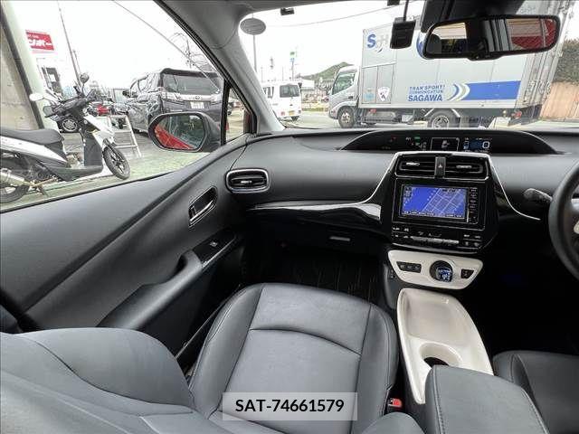 Toyota PRIUS 2016-03 373001-23