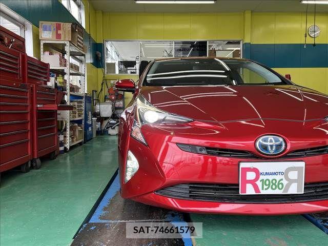 Toyota PRIUS 2016-03 373001-29