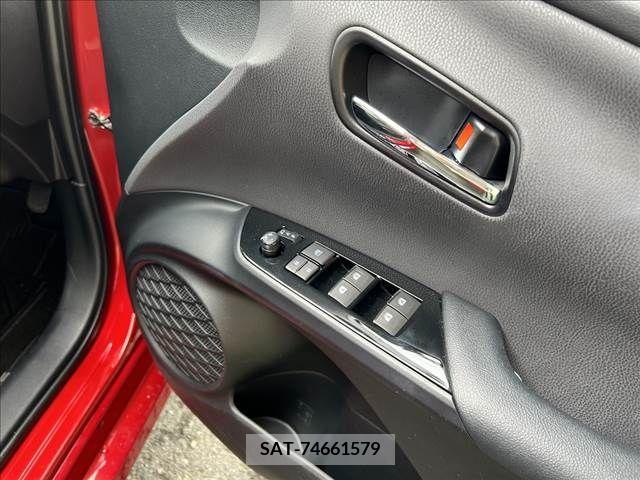 Toyota PRIUS 2016-03 373001-12