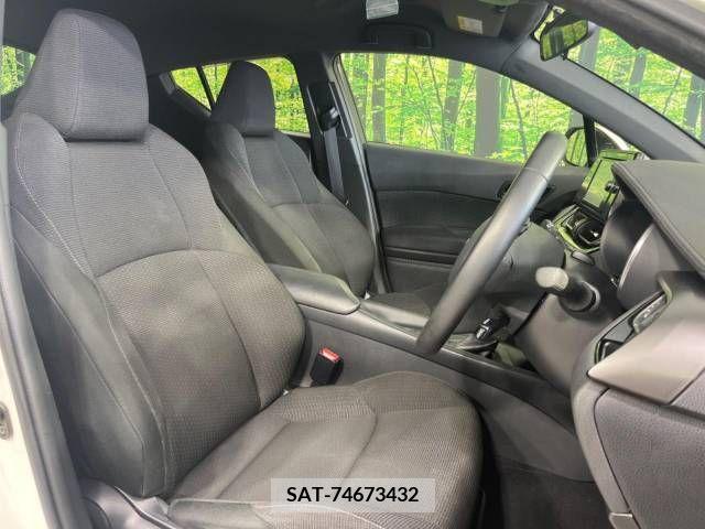 Toyota C-HR 2018-01 396057-8