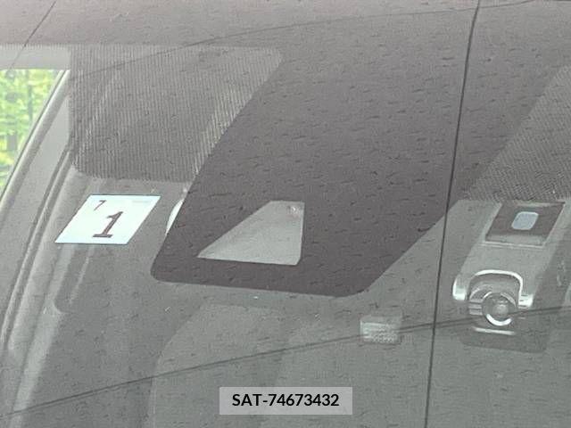 Toyota C-HR 2018-01 396057-4