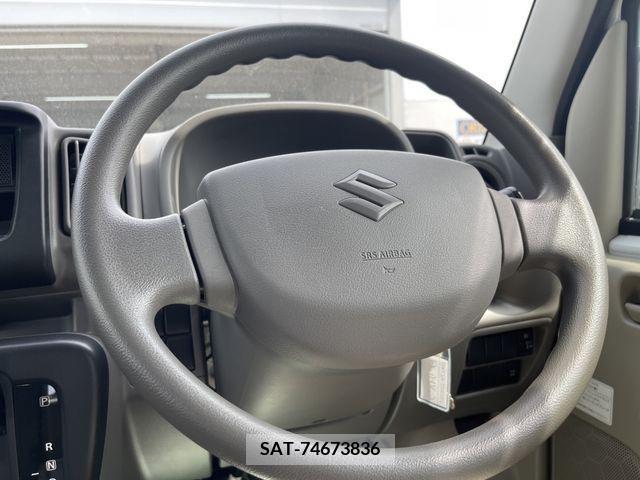 Suzuki EVERY 2017-03 268789-5
