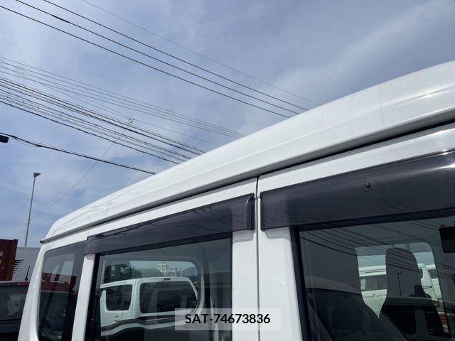Suzuki EVERY 2017-03 268789-3