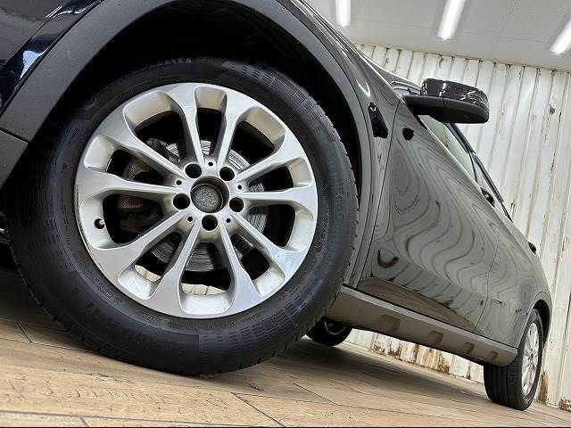 Mercedes Benz GLA-CLASS 2017-11 12048-17