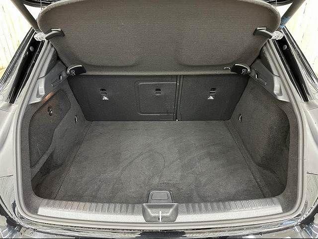 Mercedes Benz GLA-CLASS 2017-11 12048-16