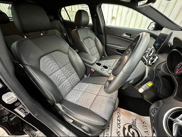 Mercedes Benz GLA-CLASS 2017-11 12048-10