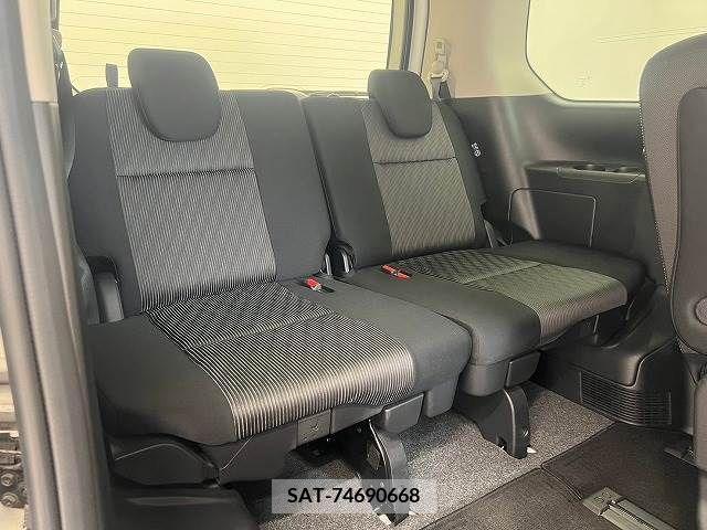 Nissan SERENA 2020-04 284137-10