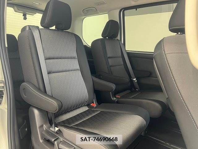 Nissan SERENA 2020-04 284137-9