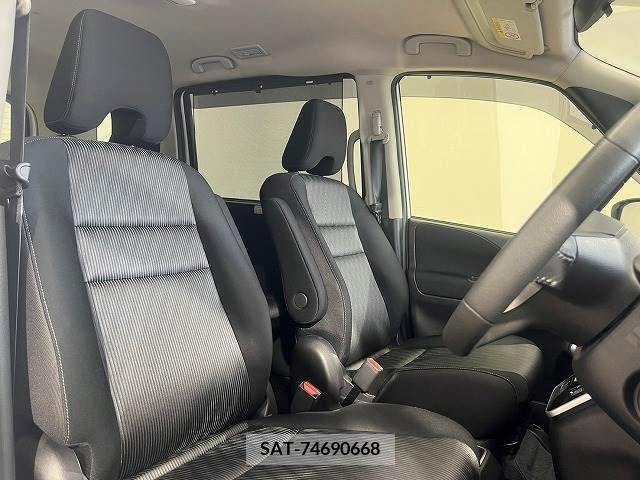 Nissan SERENA 2020-04 284137-8