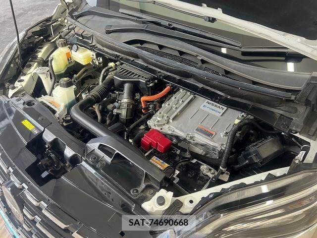 Nissan SERENA 2020-04 284137-19