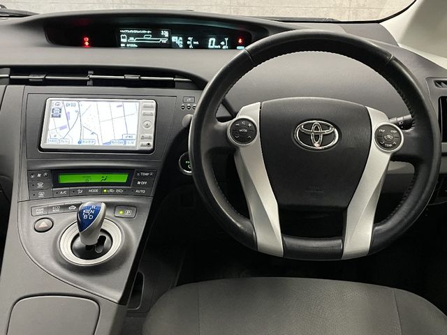 Toyota PRIUS 2010-06 14137-1