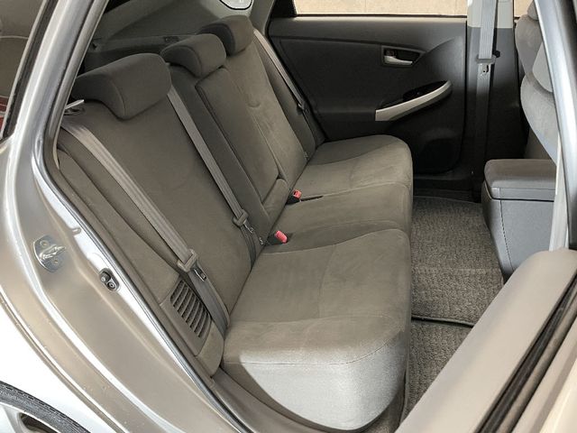 Toyota PRIUS 2010-06 14137-11