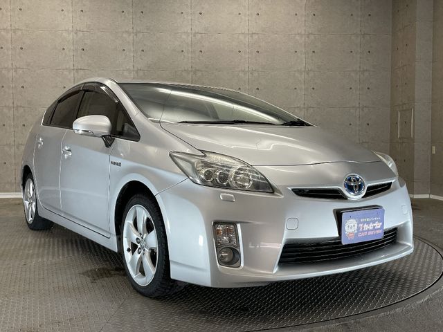 Toyota PRIUS 2010-06 14137-5