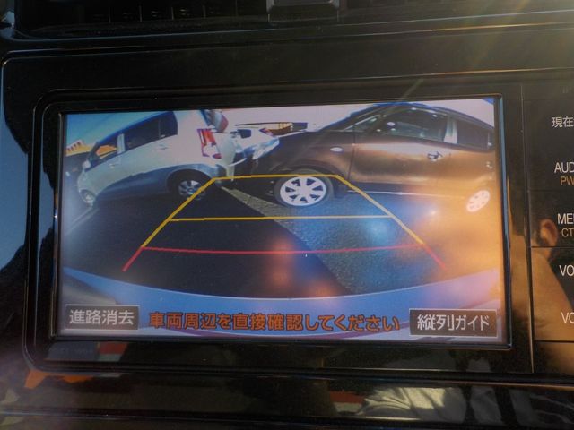 Toyota PRIUS 2016-03 183422-14