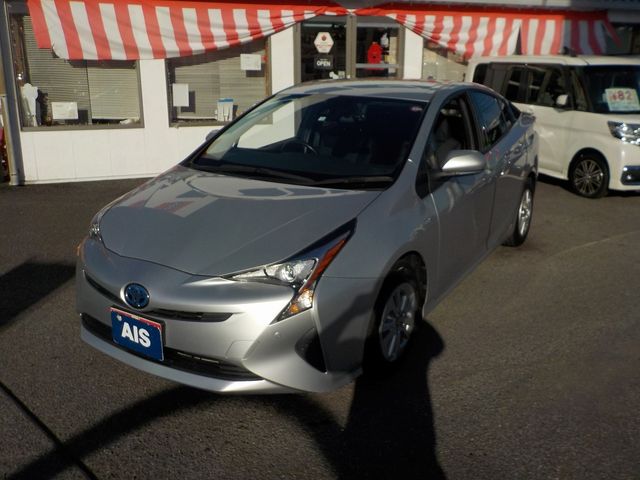 Toyota PRIUS 2016-03 183422-0